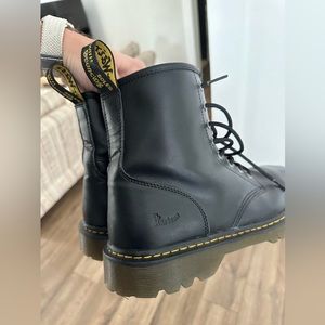 Dr Marten Boots
